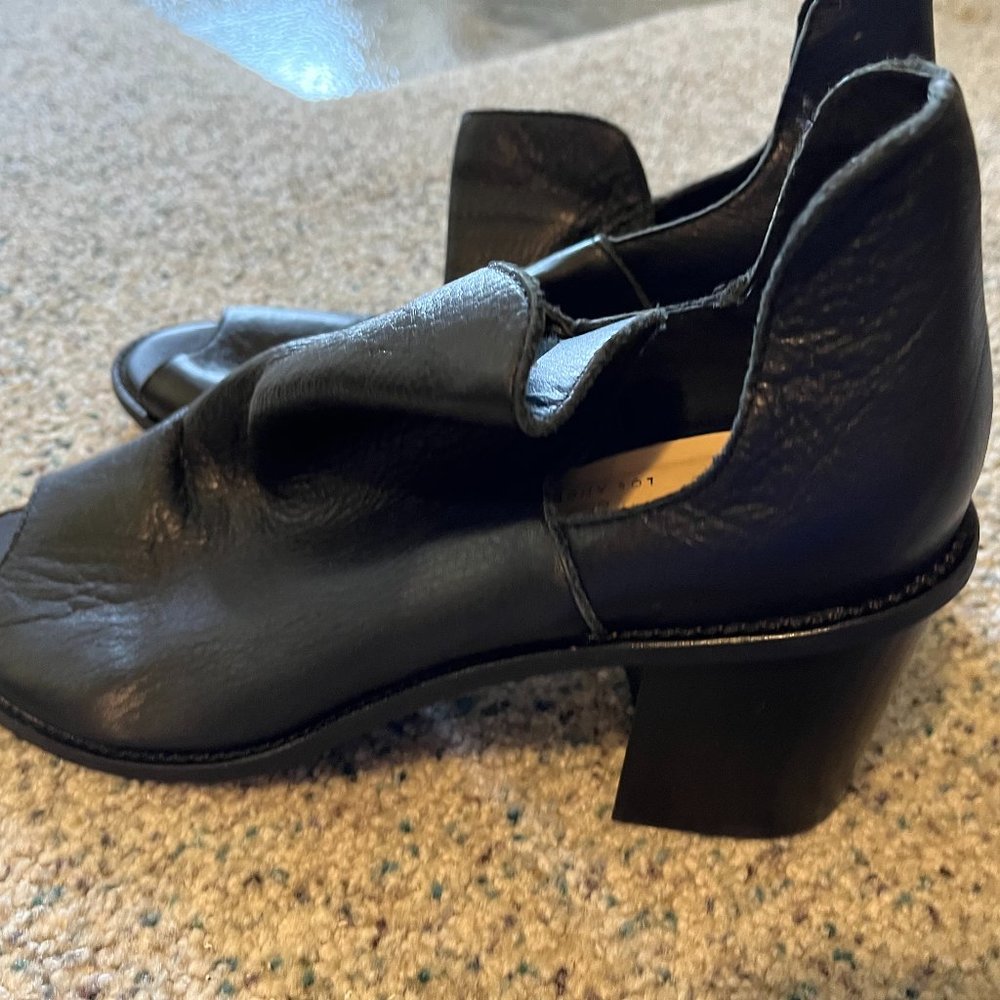 Chinese Laundry Carlita Soft Cow Leather Booties